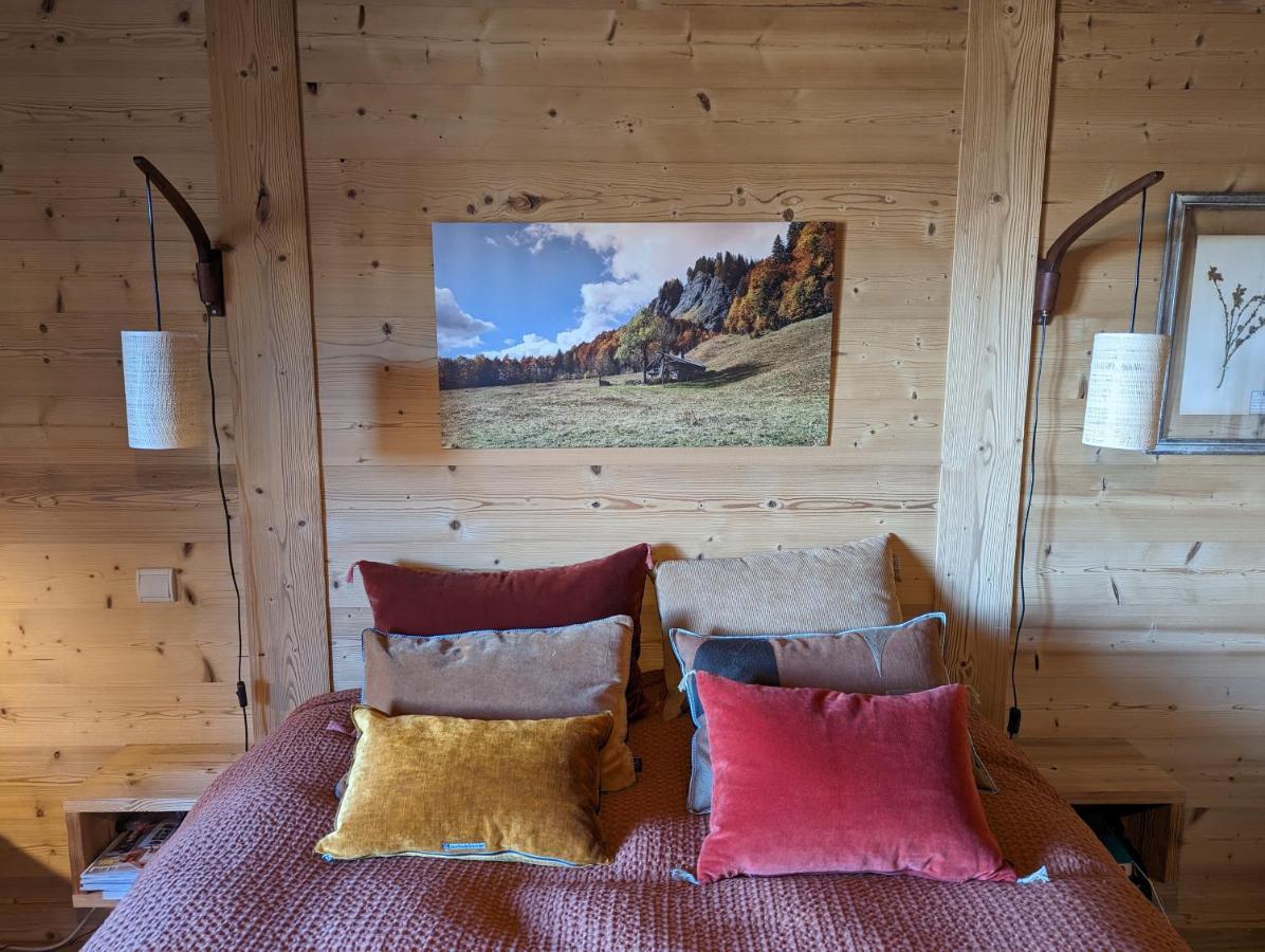 Bas De Chalet Au Coeur Des Aravis, Entre Lac Et Montagne Saint-Jean-de-Sixt Exteriér fotografie