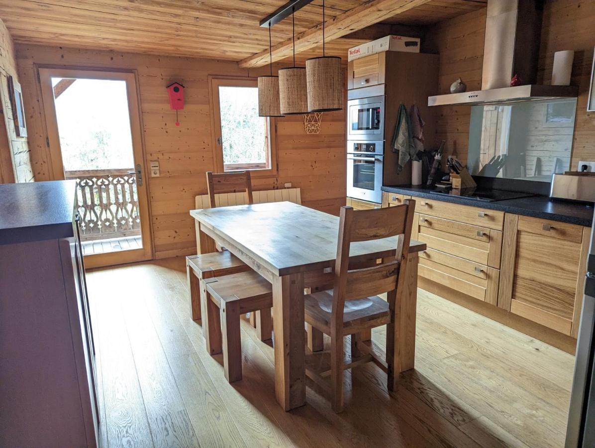 Bas De Chalet Au Coeur Des Aravis, Entre Lac Et Montagne Saint-Jean-de-Sixt Exteriér fotografie